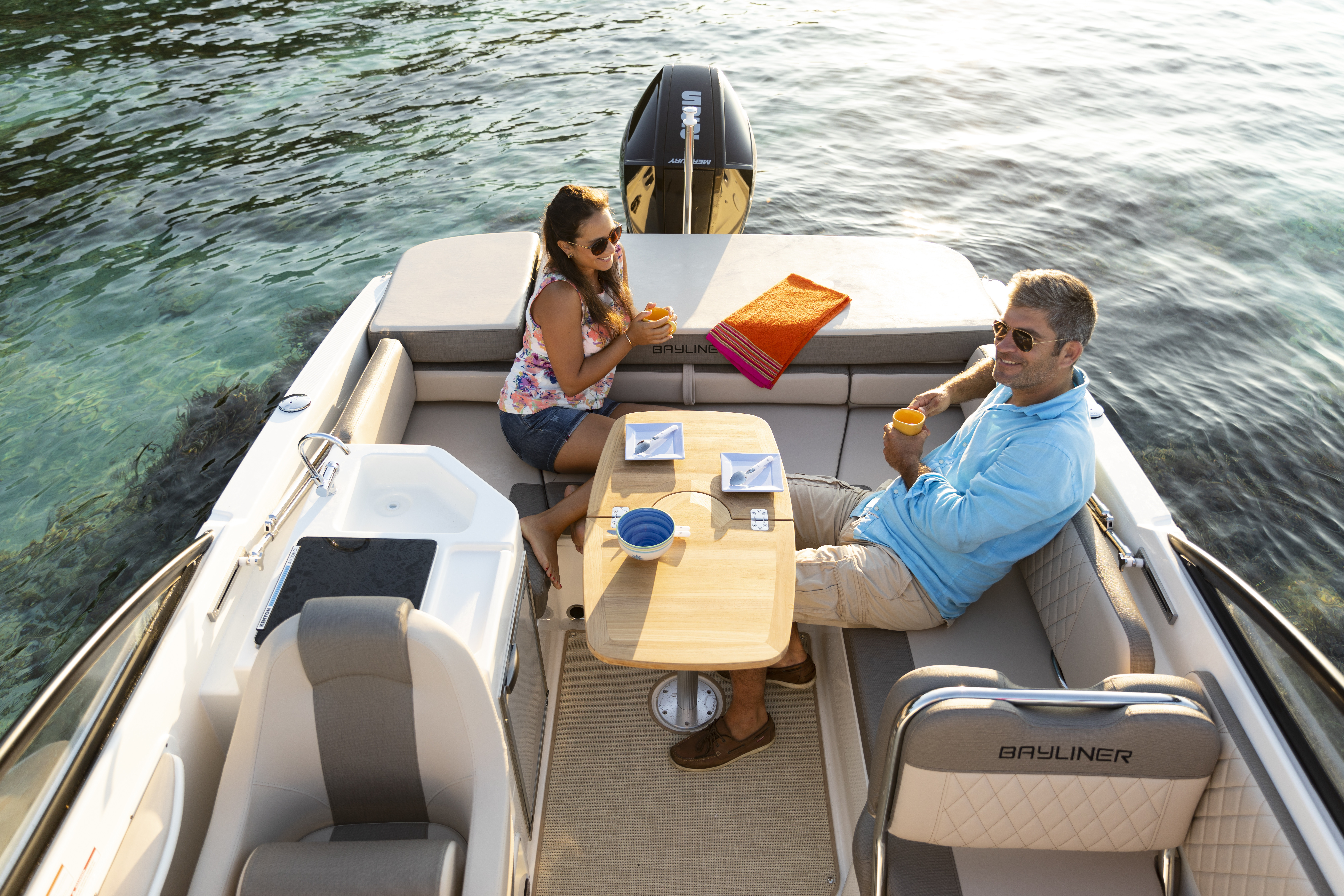 Bayliner VR6 OB Cuddy - 14