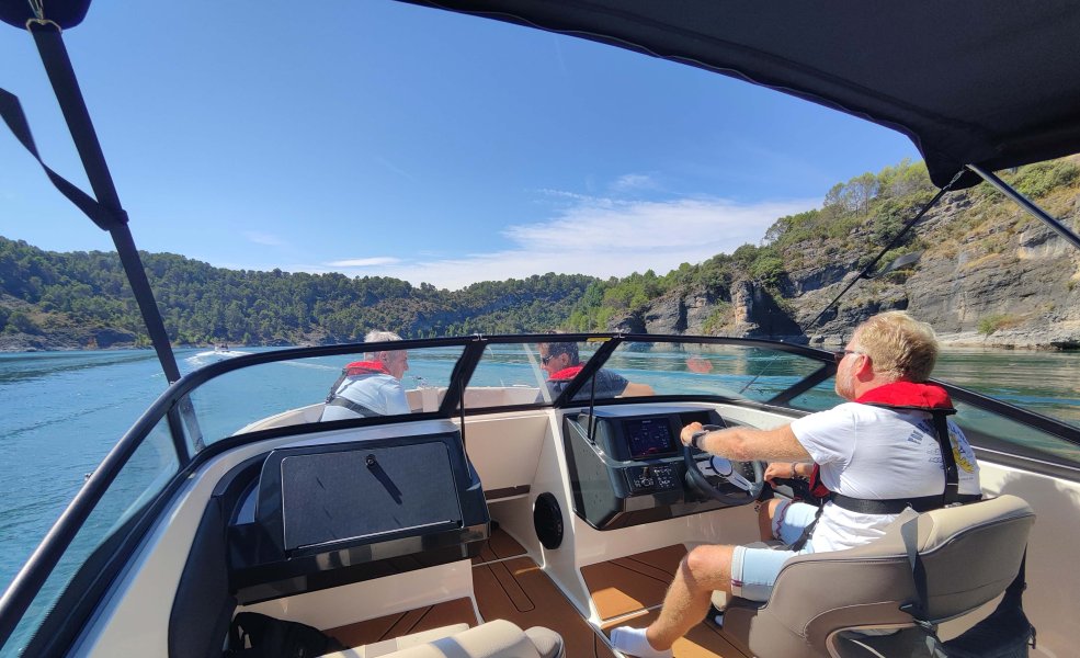 Bayliner V20i med MerCruiser sterndrive - 0