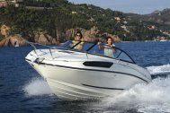 Bayliner VR5 Cuddy med Mercruiser sterndrive - 36