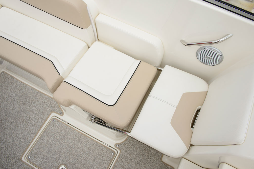 Bayliner 742R Cuddy med MerCruiser sterndrive - 13