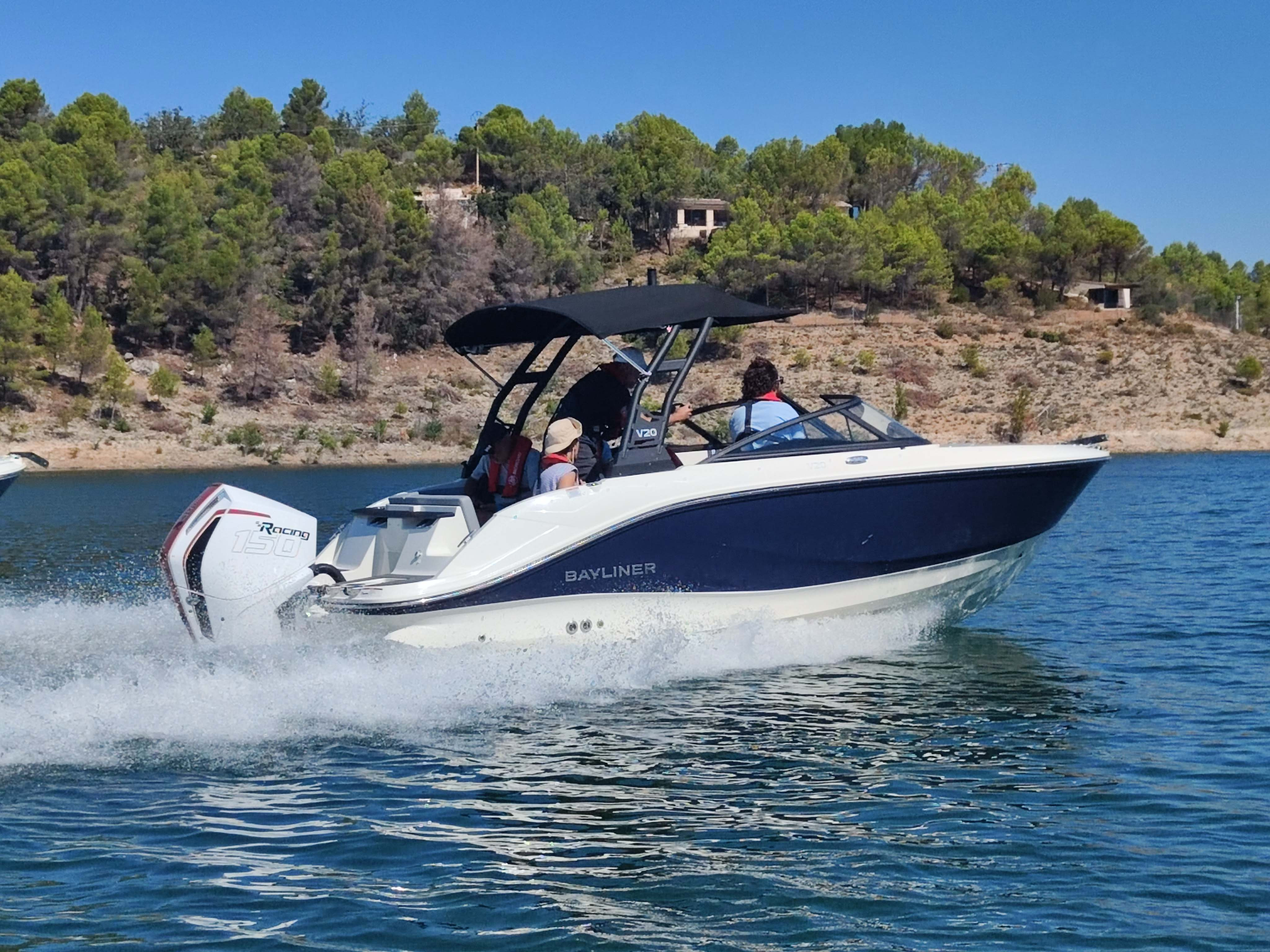Bayliner V20 OB - 1
